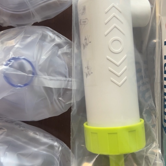 Portable Suction Rescue Device - Green - Picture 5 of 6